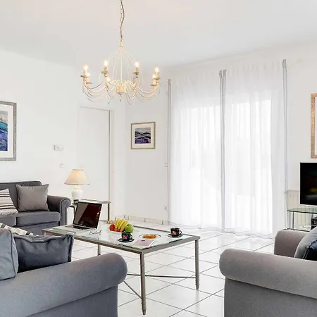 Vila Polymnia