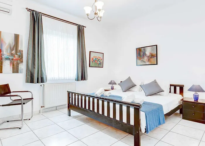 Polymnia Villa Kaligata